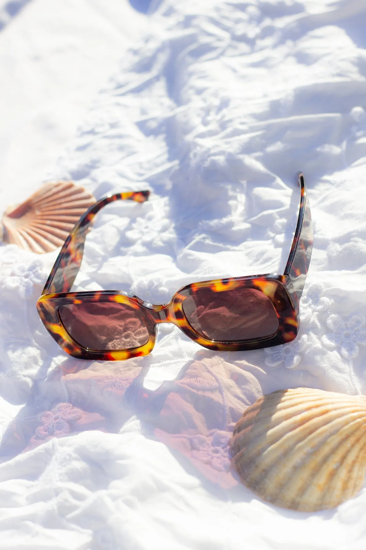 Wide Chunky Rectangle Sunglasses